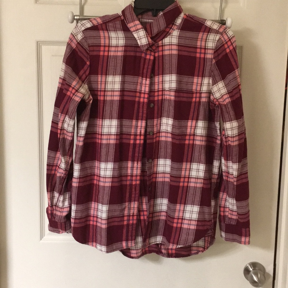 Maroon plaid long sleeve shirt